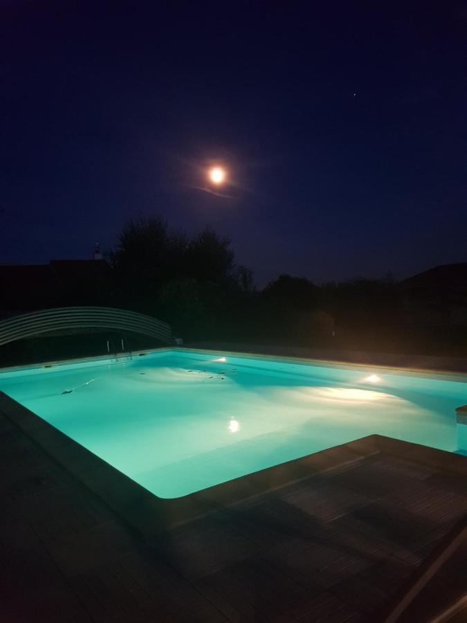 Ty Grain De Sel : Logement Privatif Avec Piscine, Jardin Et Patio Chauvé Exterior photo